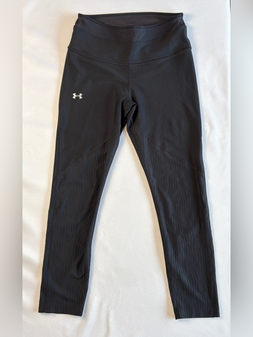 Under Armour Women’s Black Athletic Heatgear Compression Leggings. Size medium